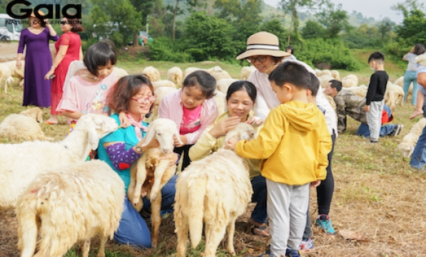 GIA ĐÌNH HỨNG KHỞI KHÁM PHÁ RỪNG VÀ BIỂN VŨNG TÀU